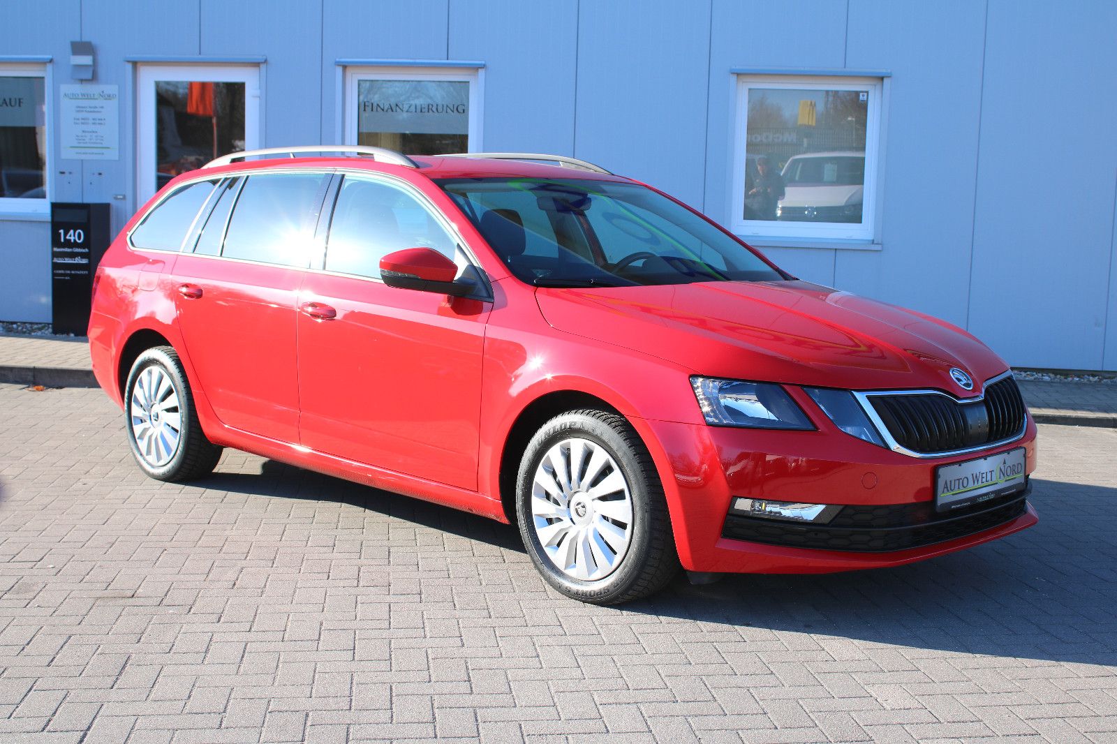 Skoda Octavia 1.6 TDI DSG Ambition ACC/Navi/Sitzheizun