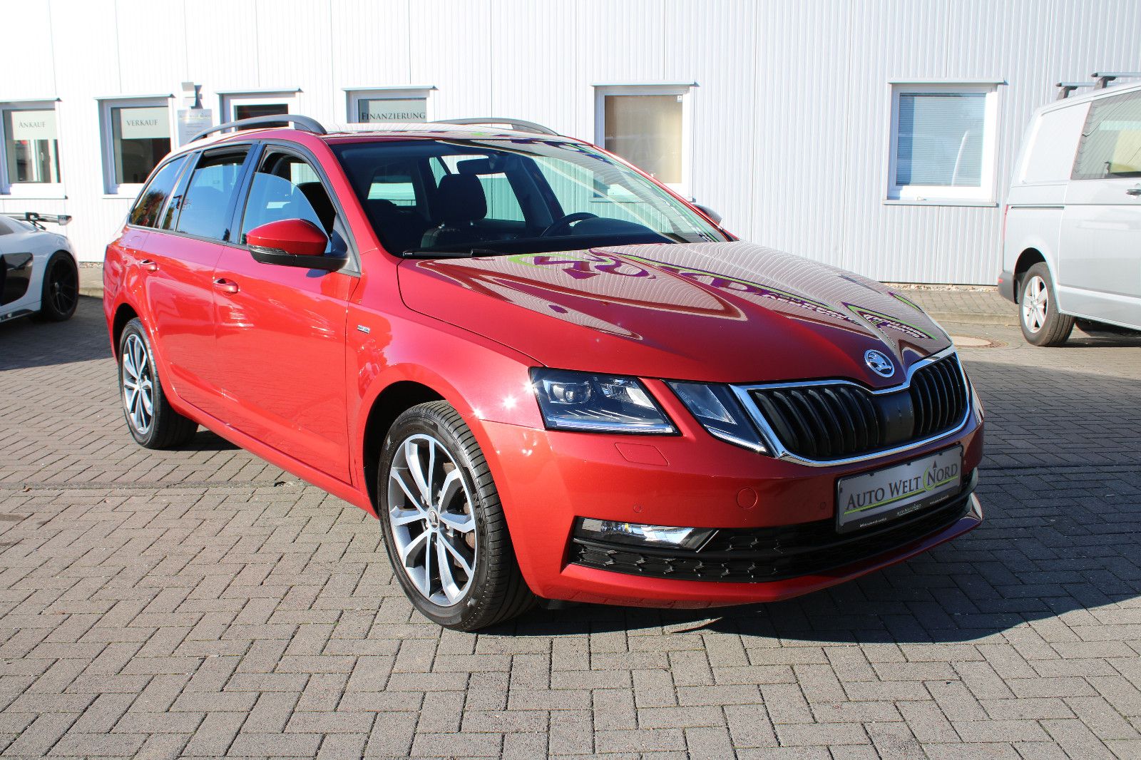 SKODA Octavia 2.0 TDI DSG Drive R-Kamera/AHK/ACC/LED