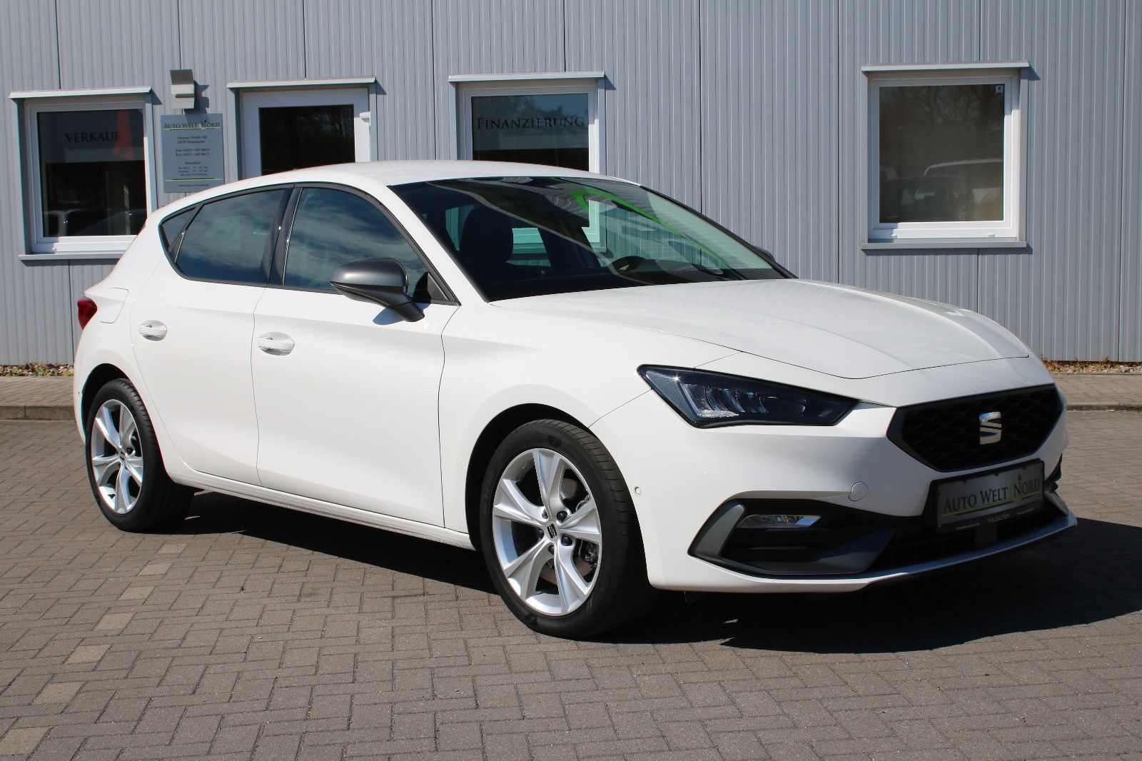 SEAT Leon FR 2.0 TDI DSG ACC Assist/LED/DigitalTacho