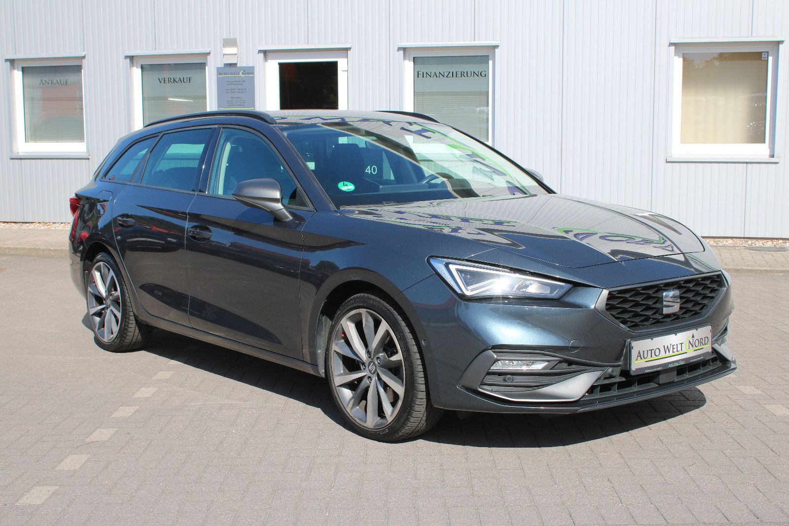 SEAT Leon ST 2.0 TDI DSG FR-Line Fahrpaket XL/Kamera