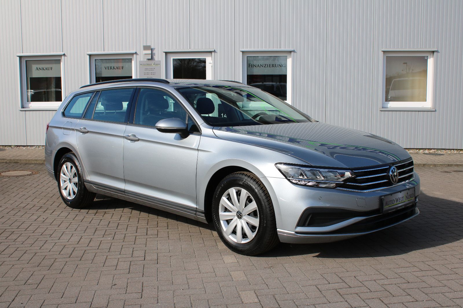 VW Passat Variant 2.0 TDI DSG Conceptline ACC/SitzH